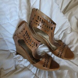 Women’s Tan Cutout Wedge Sandals